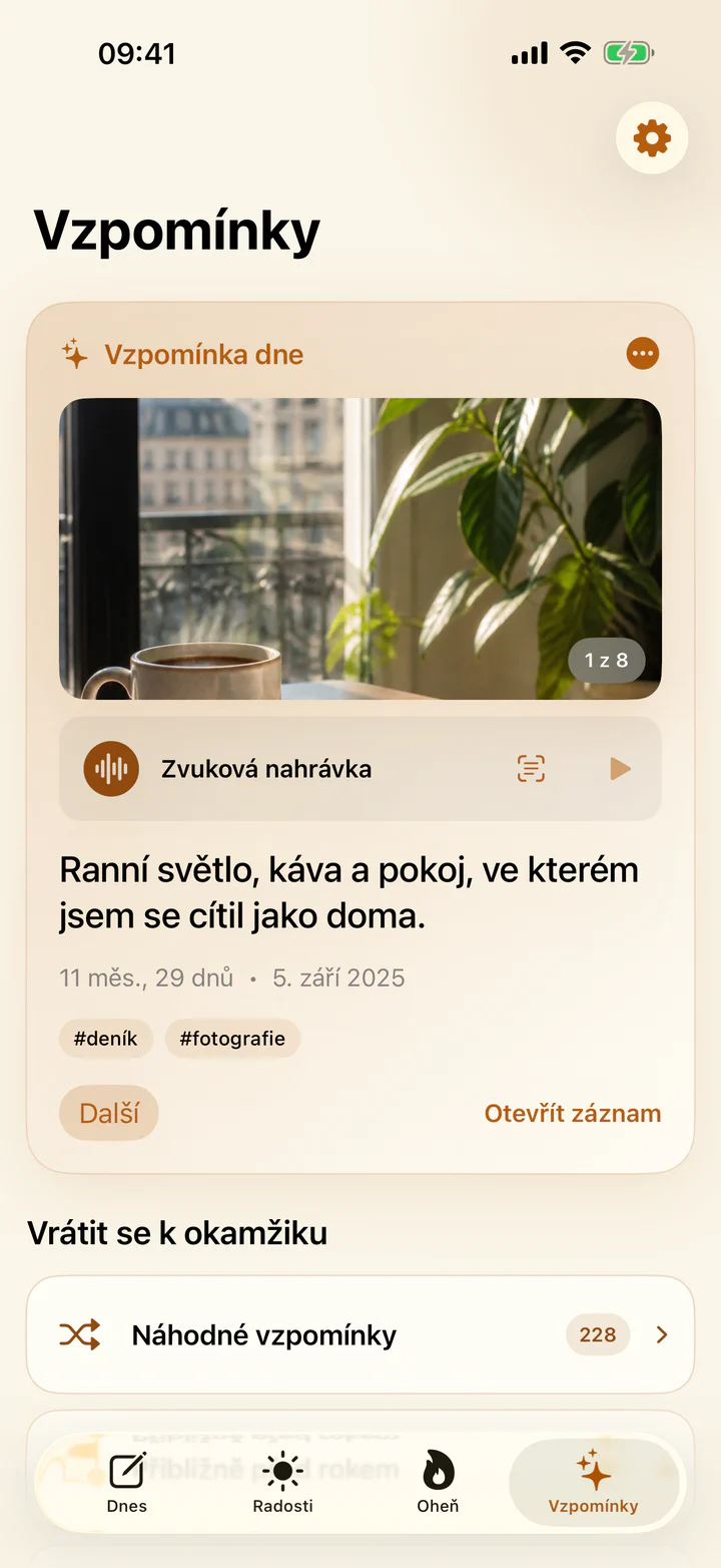 Obrazovka Vzpomínky se staršími radostnými záznamy v aplikaci Radosti a trápení